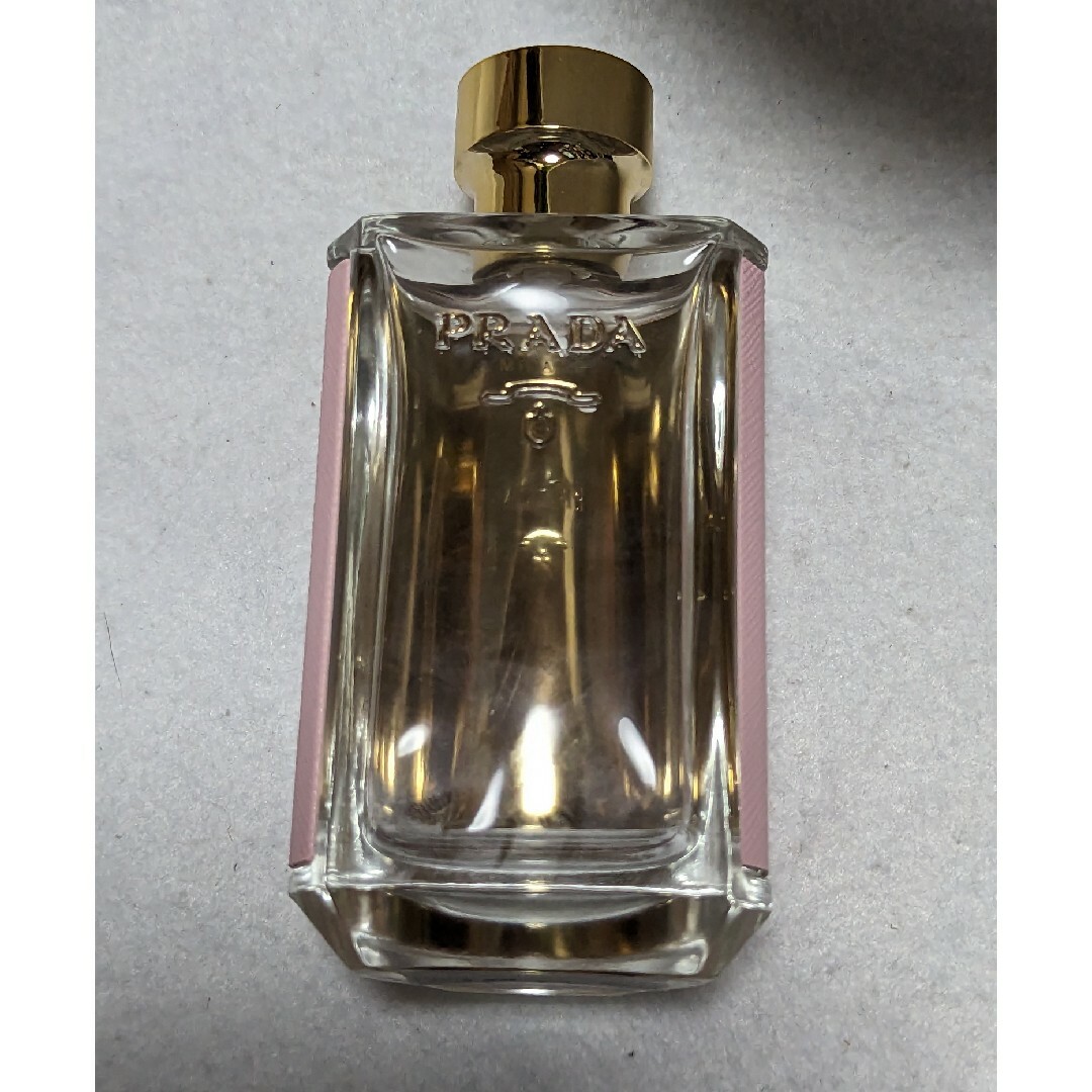 PRADA(プラダ)のプラダフェムローオーデトワレ100ml コスメ/美容の香水(香水(女性用))の商品写真