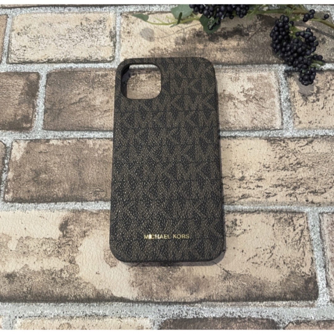 スマホケース MICHAEL KORS iPhone13 保護カバー ブラウン スマホケース MICHAEL KORS iPhone13 保護カバー ブラウン