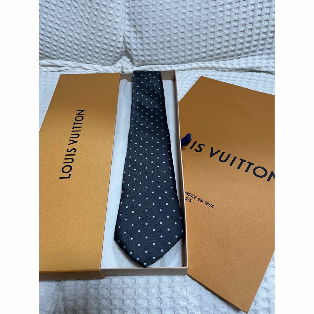 LOUIS VUITTON(ルイヴィトン)の専用 箱付き美品ルイヴィトンネクタイ メンズのファッション小物(ネクタイ)の商品写真