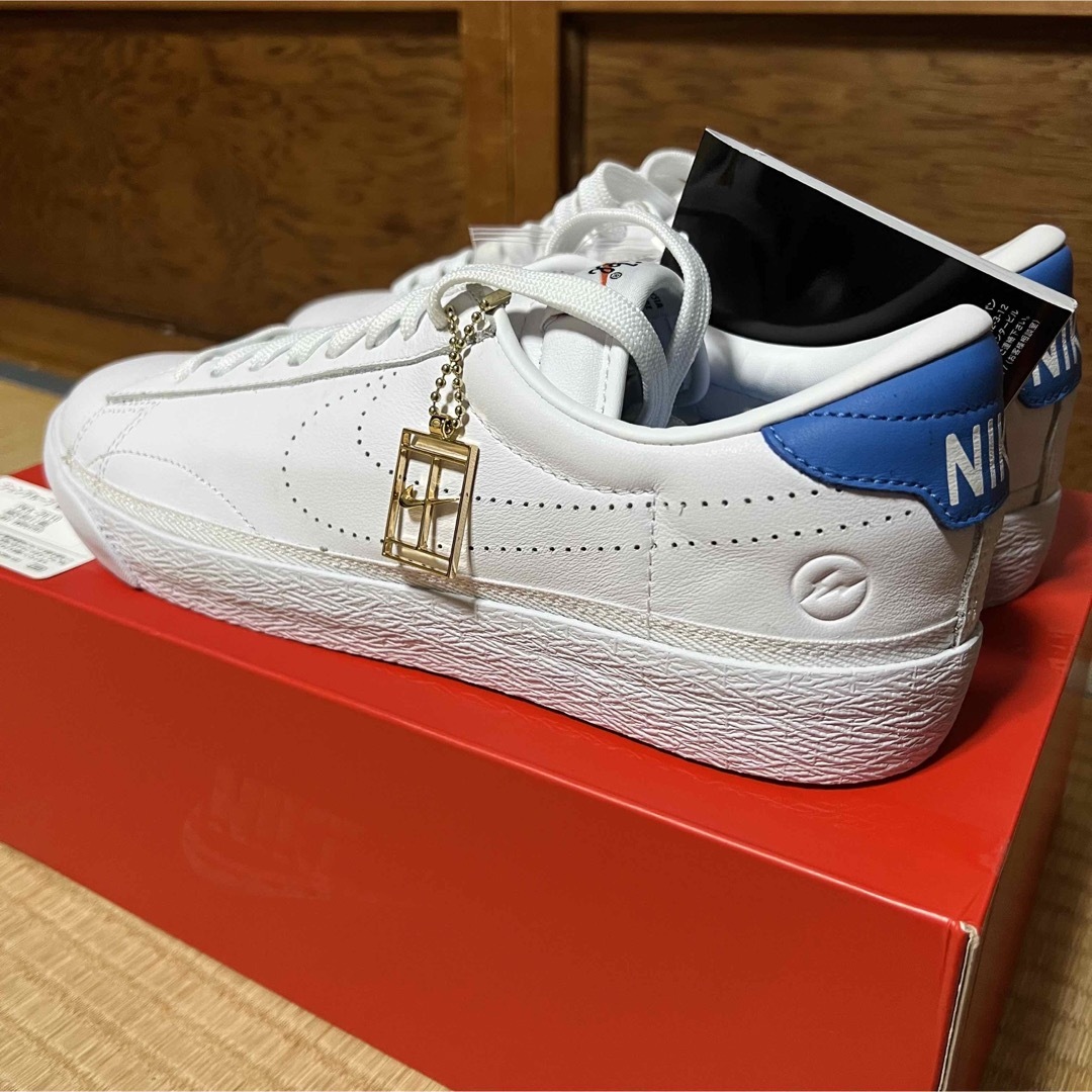 NIKE(ナイキ)のFragment × Nike Air Zoom Tennis Classic メンズの靴/シューズ(スニーカー)の商品写真