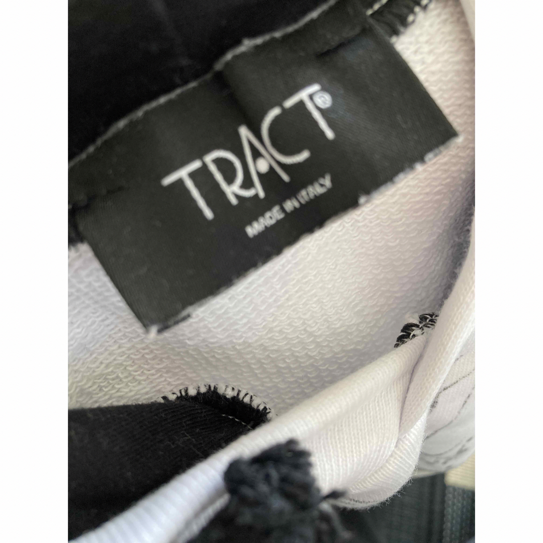 Tract(トラクト)のTRACT ロゴ FUCK YOU パーカー メンズのトップス(パーカー)の商品写真