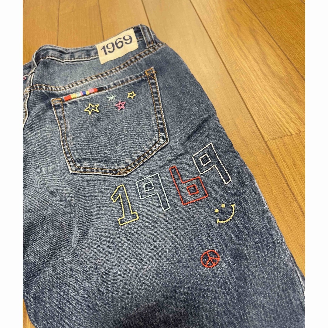 GAP Kids(ギャップキッズ)のキッズGap ギャップ 50周年記念ジーンズ デニム /150 キッズ/ベビー/マタニティのキッズ服女の子用(90cm~)(パンツ/スパッツ)の商品写真