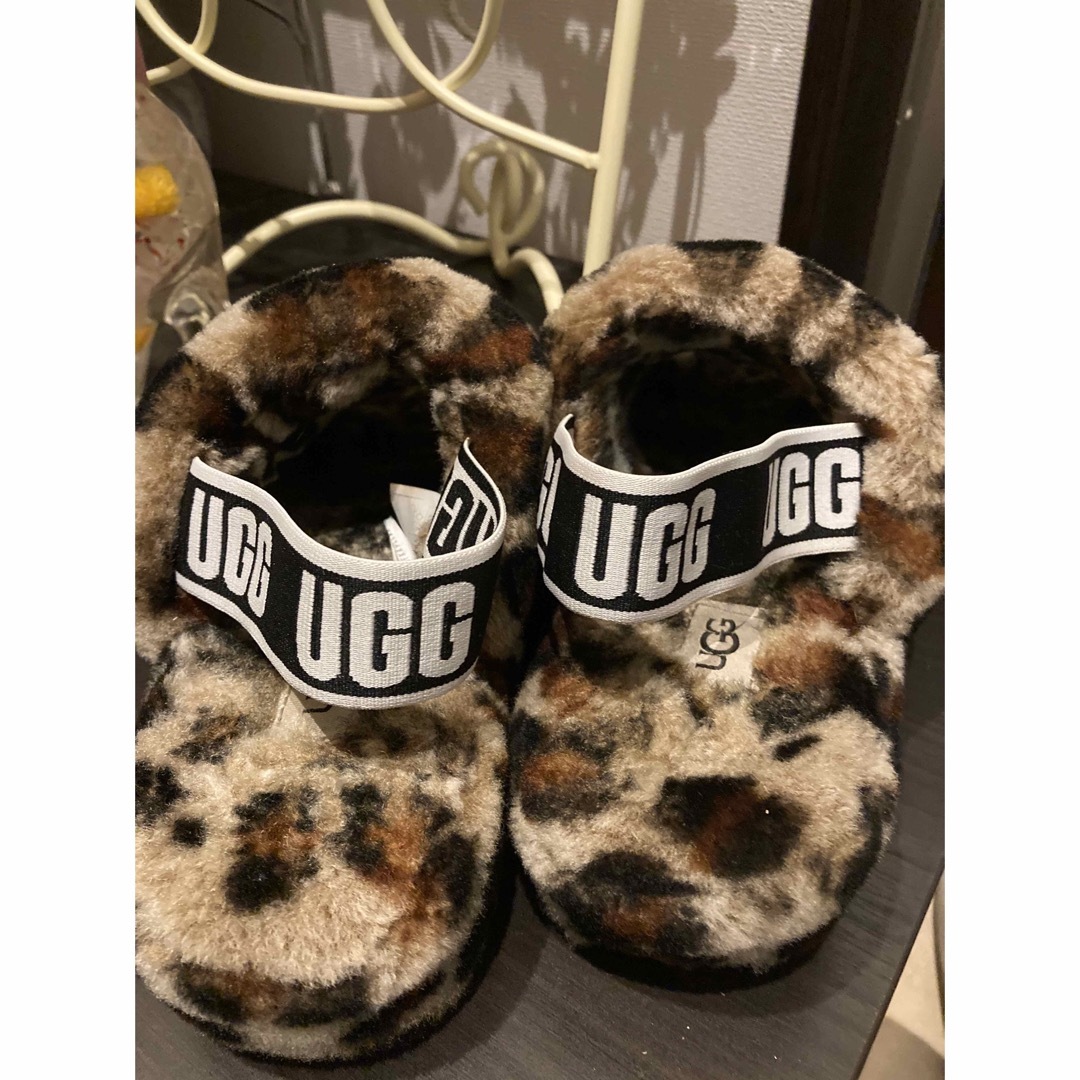 UGG ファーサンダル 新品未使用 ブラウンサンダル