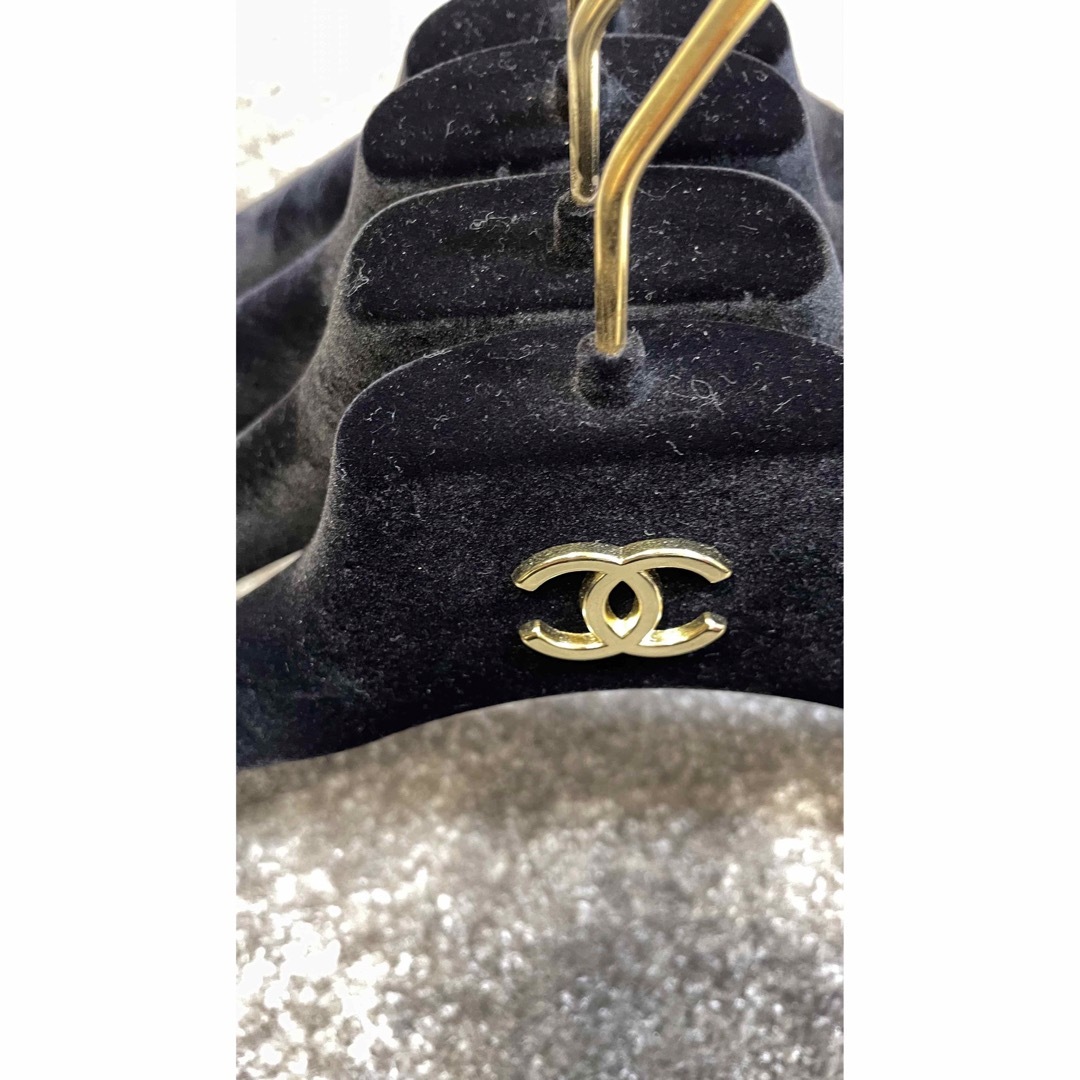 CHANEL - シャネル ハンガー 4本セット の通販 by スズちゃん CHANEL - シャネル ハンガー 4本セット の通販 by スズちゃん
