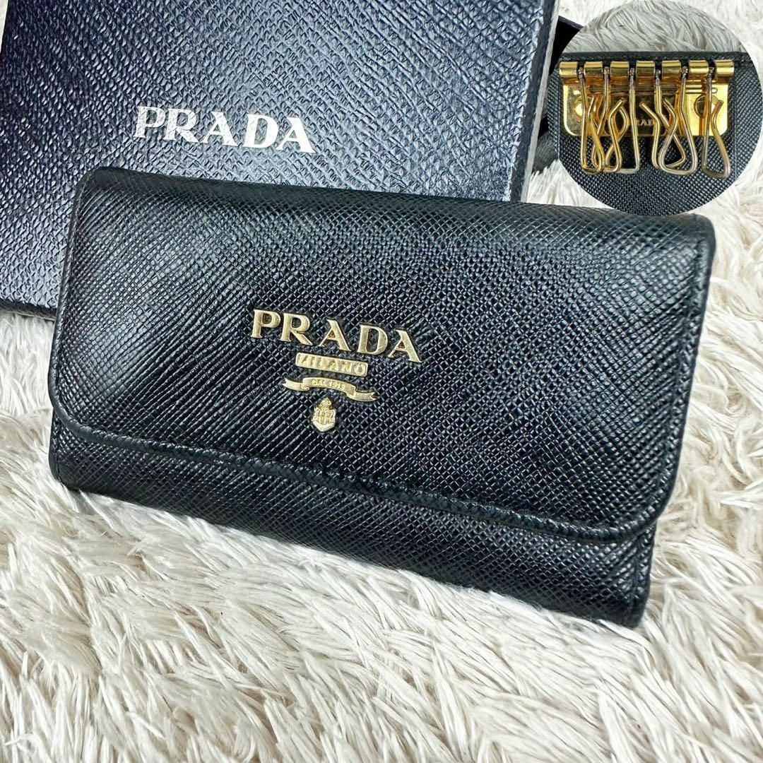 PRADA - 【美品】プラダ 6連キーケース ブラック ゴールドロゴ