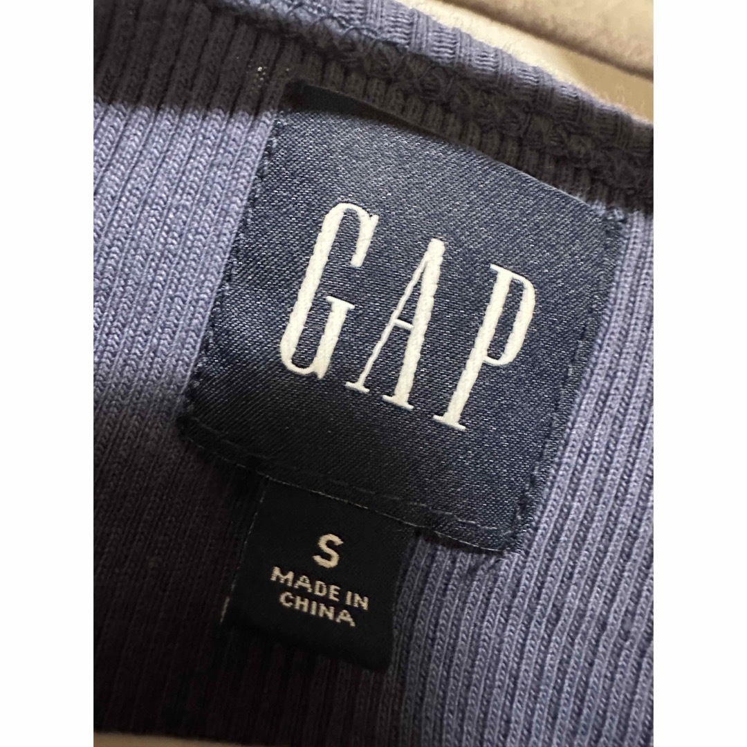 GAP(ギャップ)の【新品未使用】GAP ロンT レディースのトップス(Tシャツ(長袖/七分))の商品写真