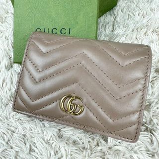 グッチ(Gucci)の【人気】グッチ 二つ折り財布 ブラウン マーモント GGロゴ ゴールドロゴ(財布)