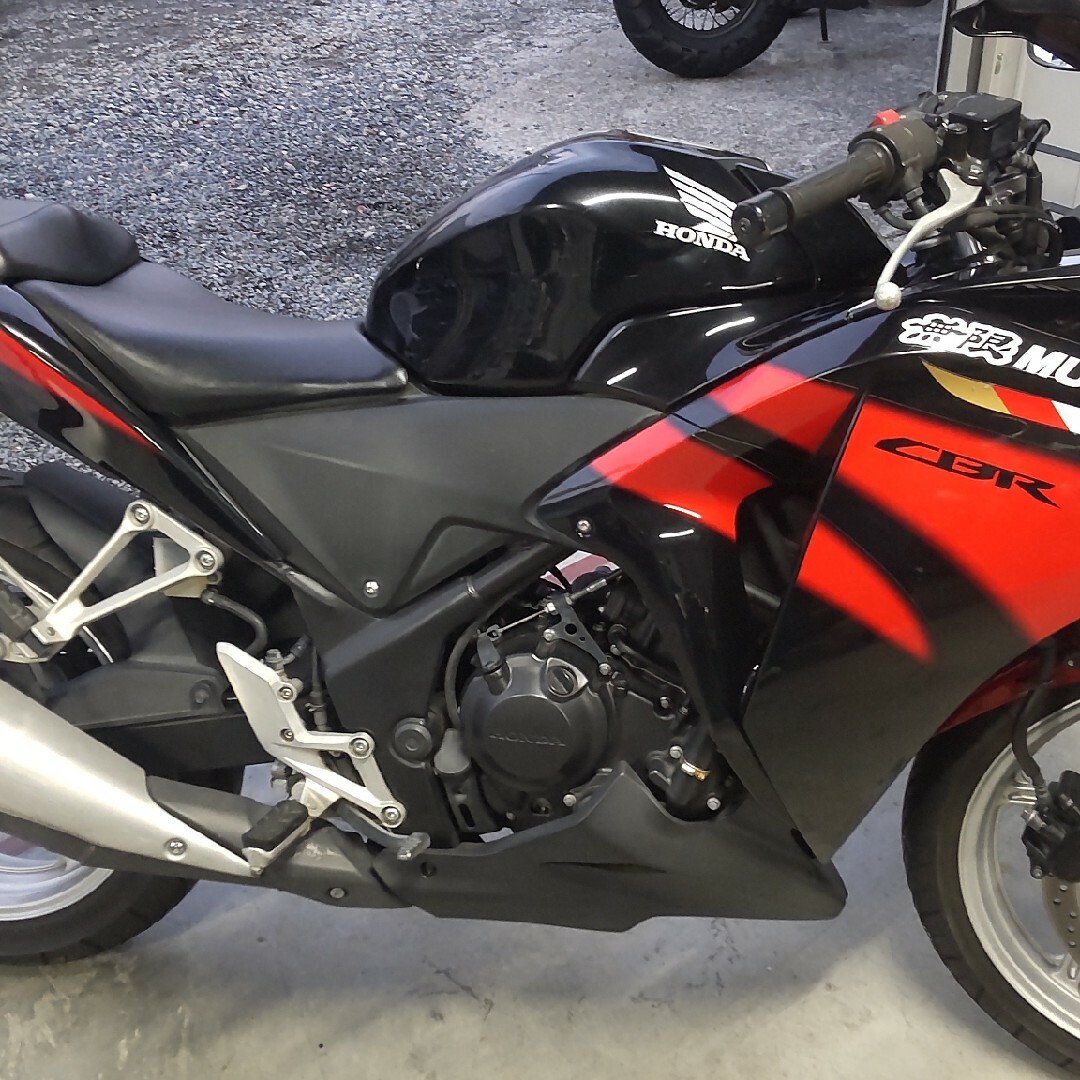 ホンダ CBR250R MC41 タイヤ新品 自賠責ほぼ2年