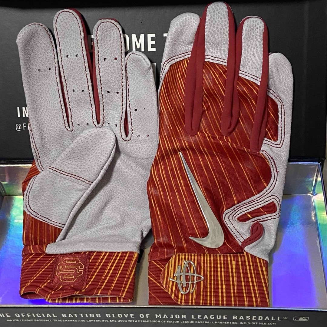 新品 NIKE VAPOR ELITE オレンジ バッティンググローブ Mサイズ-
