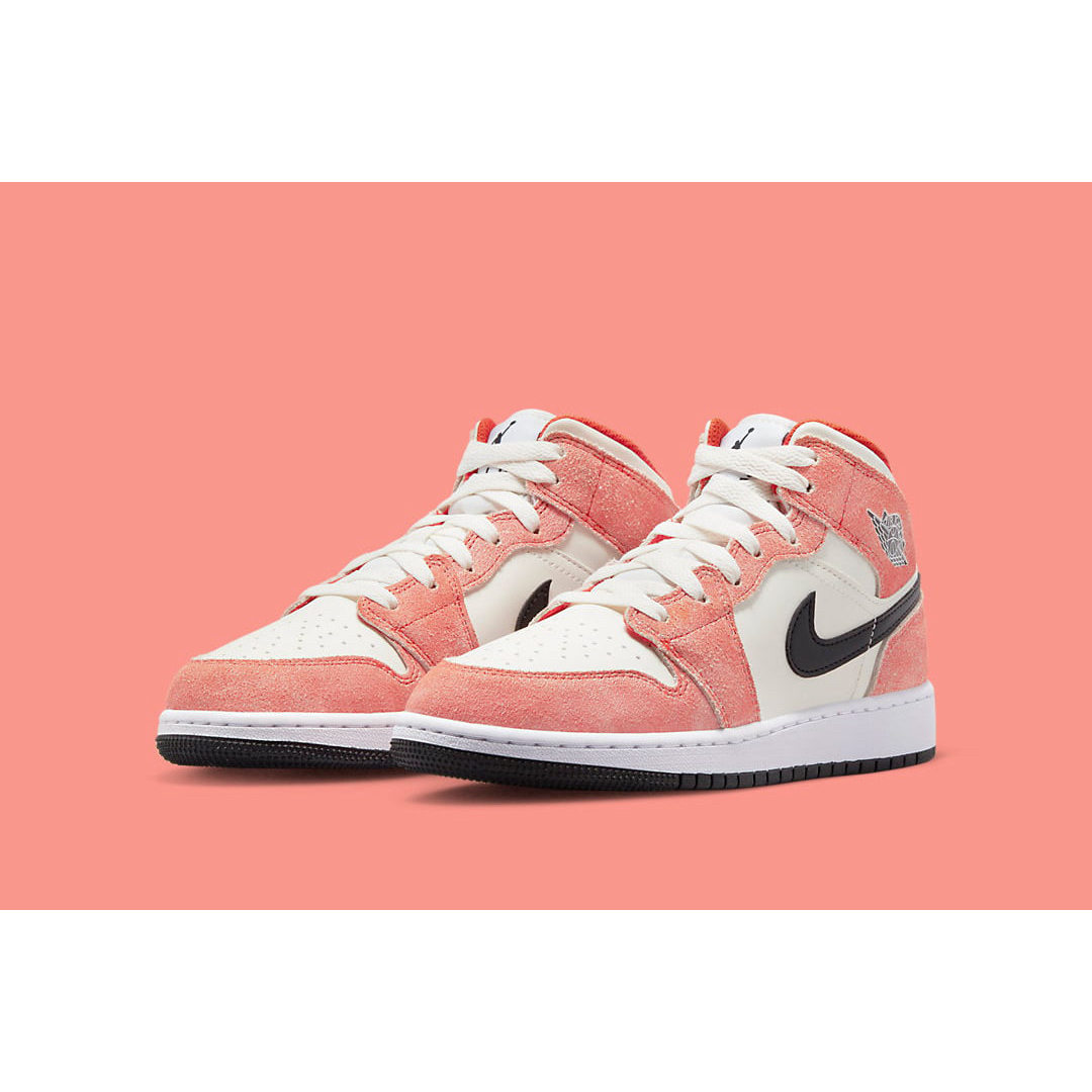 NIKE - 【23.5cm】NIKE AIR JORDAN 1 MID GS ピンクオレンジの通販 by
