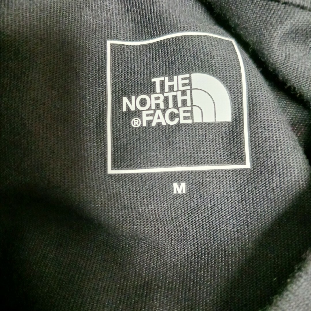 THE NORTH FACE(ザノースフェイス)のTHE  NORTH  FACE  ノースフェイスメンズロンT ブラック メンズのトップス(Tシャツ/カットソー(七分/長袖))の商品写真