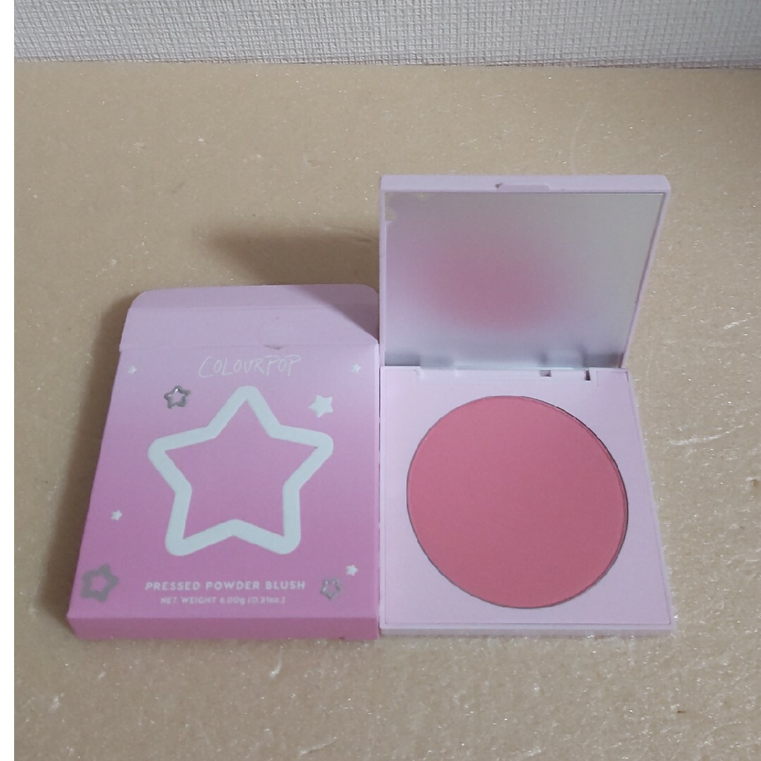 colourpop(カラーポップ)の【未使用※】カラーポップ　プレスドパウダーブラッシュTAKE THE CAKE コスメ/美容のベースメイク/化粧品(チーク)の商品写真