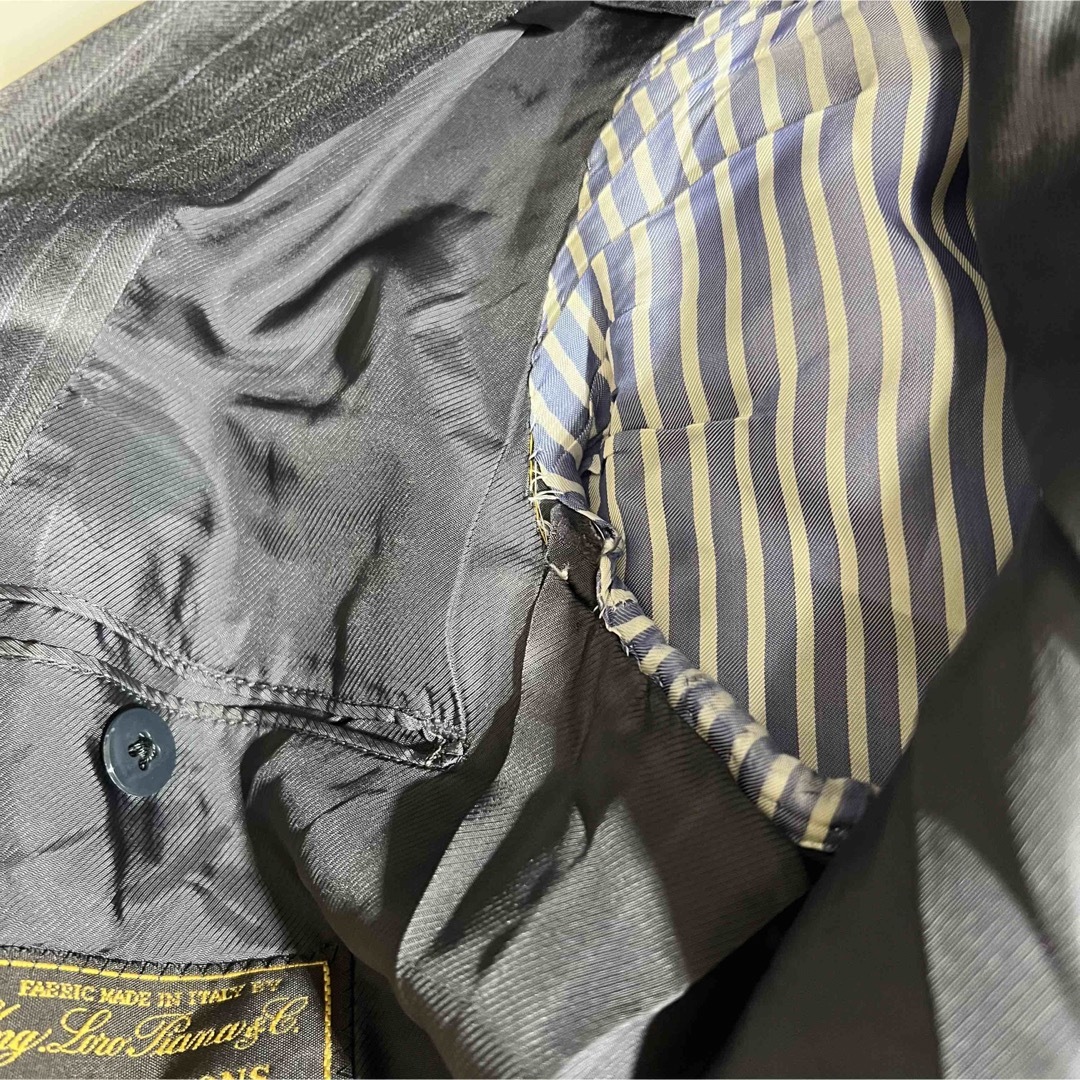 TOMORROWLAND(トゥモローランド)の希少✨️ トゥモローランド ロロピアーナ テーラードジャケット グレー メンズのジャケット/アウター(テーラードジャケット)の商品写真