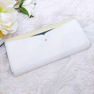 Luria 4℃(財布)のフリマアイテム一覧 Luria 4℃(財布)のフリマアイテム一覧