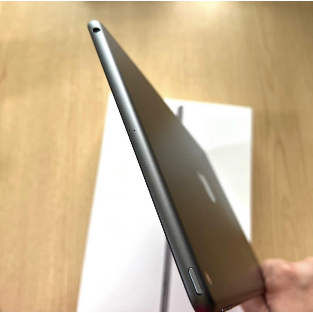 Apple iPad 第8世代 32GB WiFiモデル スペースグレイ 超美品