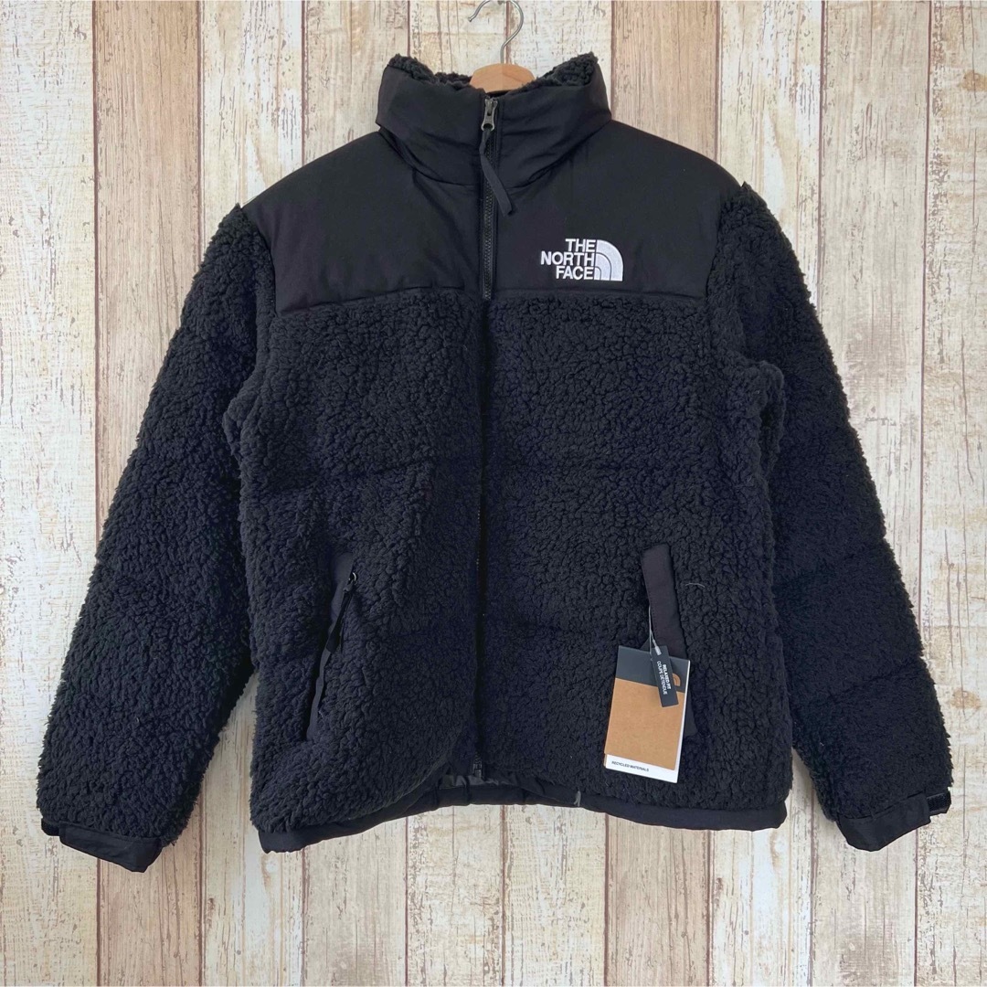 THE NORTH FACE(ザノースフェイス)の【海外限定】TNF ユニセックス　ヌプシ　ダウンジャケット 　ブラック　3L相当 レディースのジャケット/アウター(ダウンジャケット)の商品写真