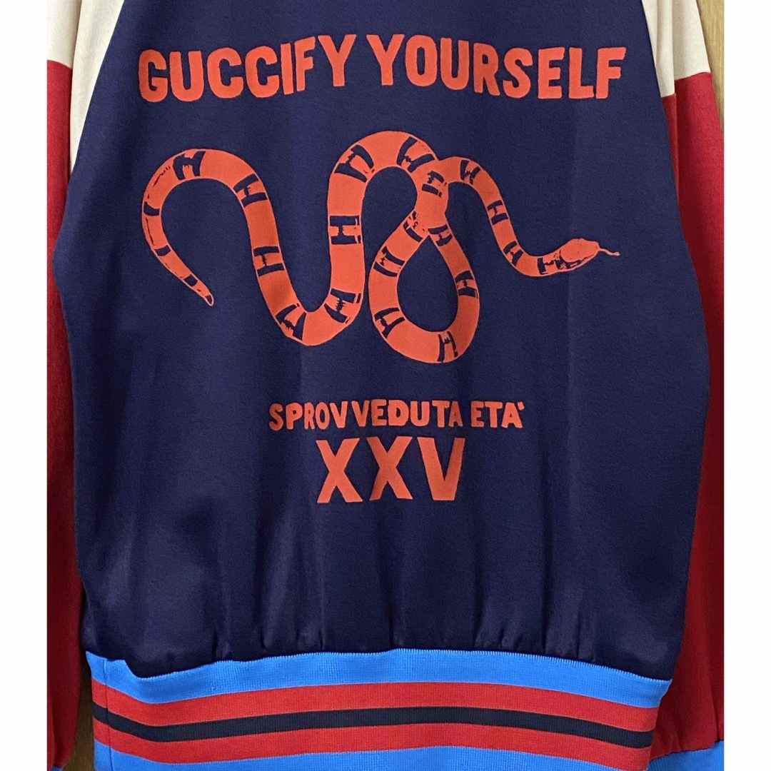 Gucci(グッチ)のGUCCI グッチ ジャージ リボン スネーク  Mサイズ 新品未使用 レディースのジャケット/アウター(ブルゾン)の商品写真