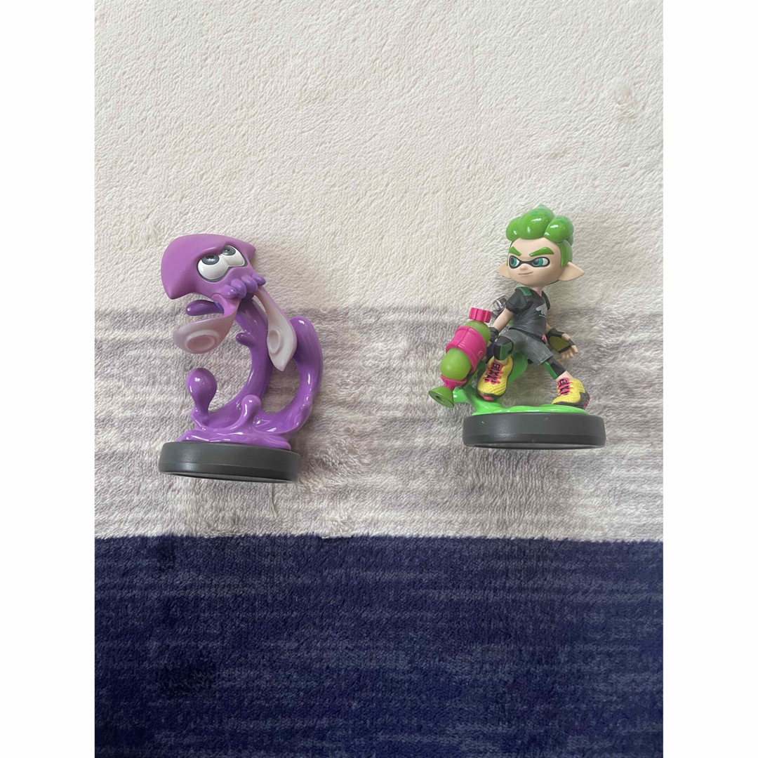 amiibo スプラトゥーンシリーズ ボーイ(グリーン) イカ(パープル) エンタメ/ホビーのフィギュア(ゲームキャラクター)の商品写真