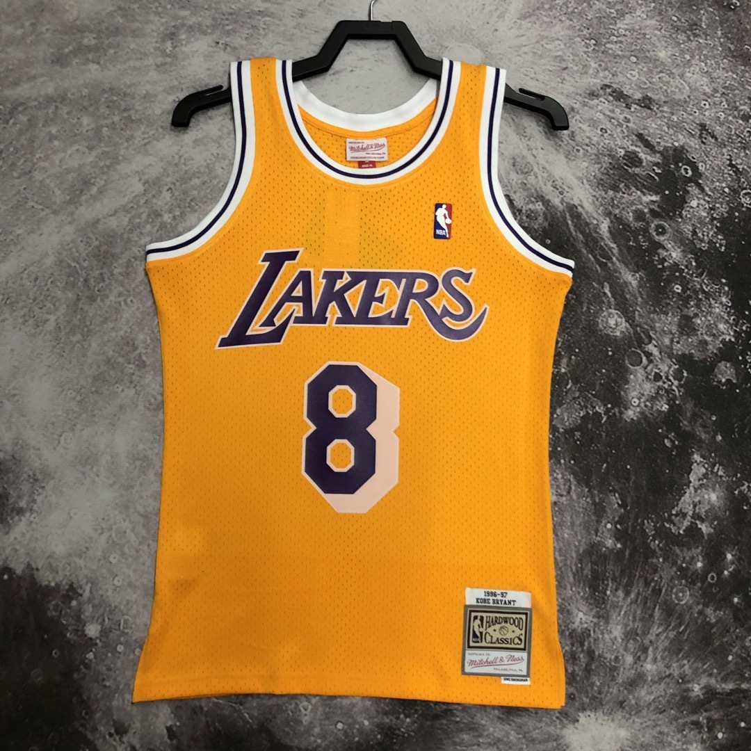 激レアMitchell&Ness NBA 8 Bryantレイカーズユニフォーム-