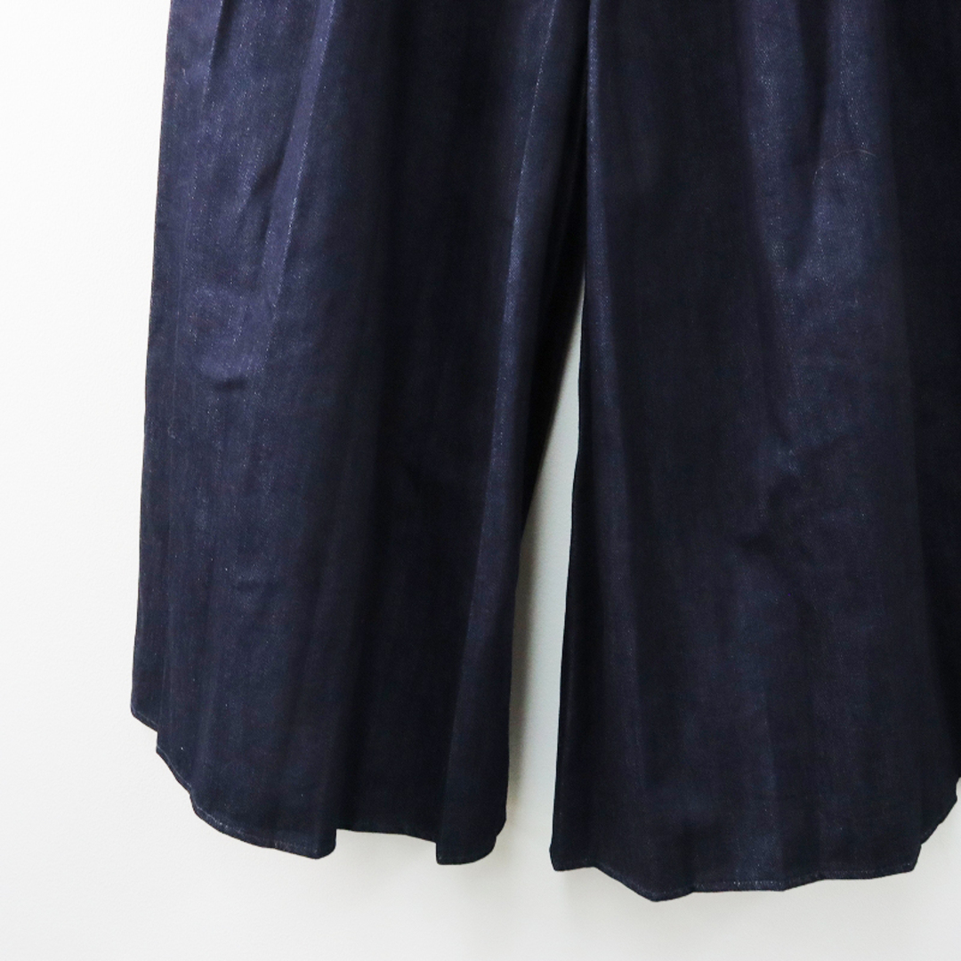 MM6(エムエムシックス)の未使用 21AW エムエムシックス メゾンマルジェラ MM6 Maison Margiela Pleated Pants デニムプリーツパンツ 38/紺【2400013594196】 レディースのパンツ(カジュアルパンツ)の商品写真