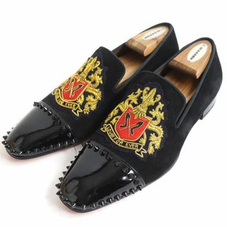 クリスチャンルブタン(Christian Louboutin)の未使用品◆クリスチャンルブタン エンブレム スパイク スタッズ オペラシューズ/ローファー ブラック 40 箱・保存袋付き 伊製 メンズ(その他)