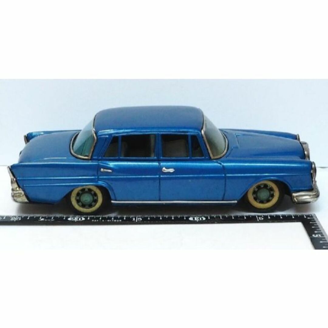 レア 当時物 ブリキ自動車 メルセデス・ベンツ220 バンダイ 日本 レア 当時物 ブリキ自動車 メルセデス・ベンツ220 バンダイ 日本