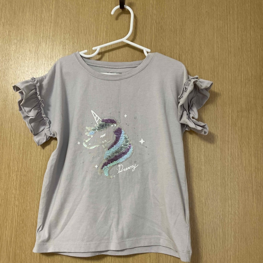 GLOBAL WORK(グローバルワーク)のGLOBAL WORK 女児Tシャツ　120cm キッズ/ベビー/マタニティのキッズ服男の子用(90cm~)(Tシャツ/カットソー)の商品写真