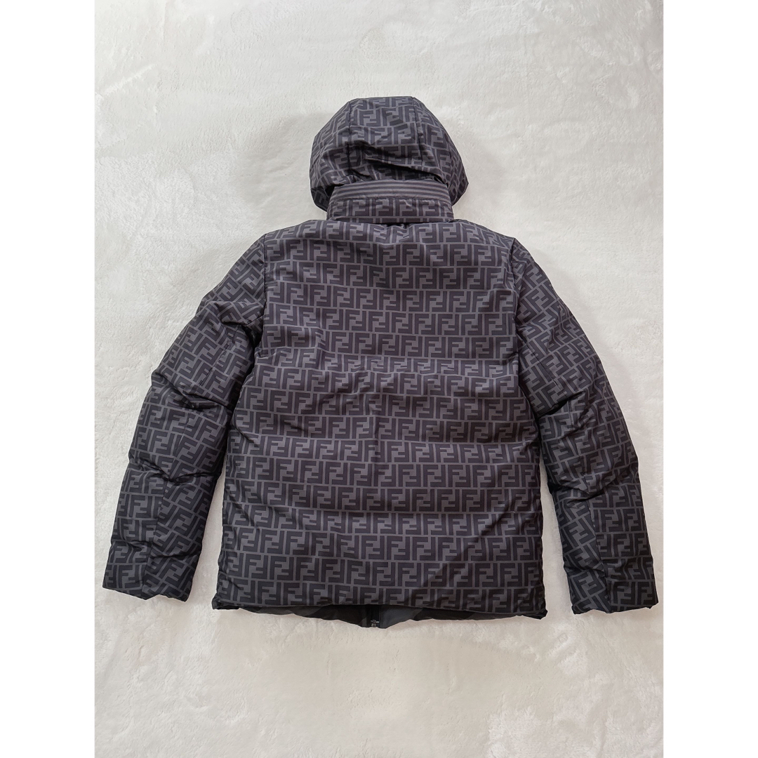 FENDI - FENDI ダウンジャケットsize46の通販 by まーたん's FENDI - FENDI ダウンジャケットsize46の通販 by まーたん's