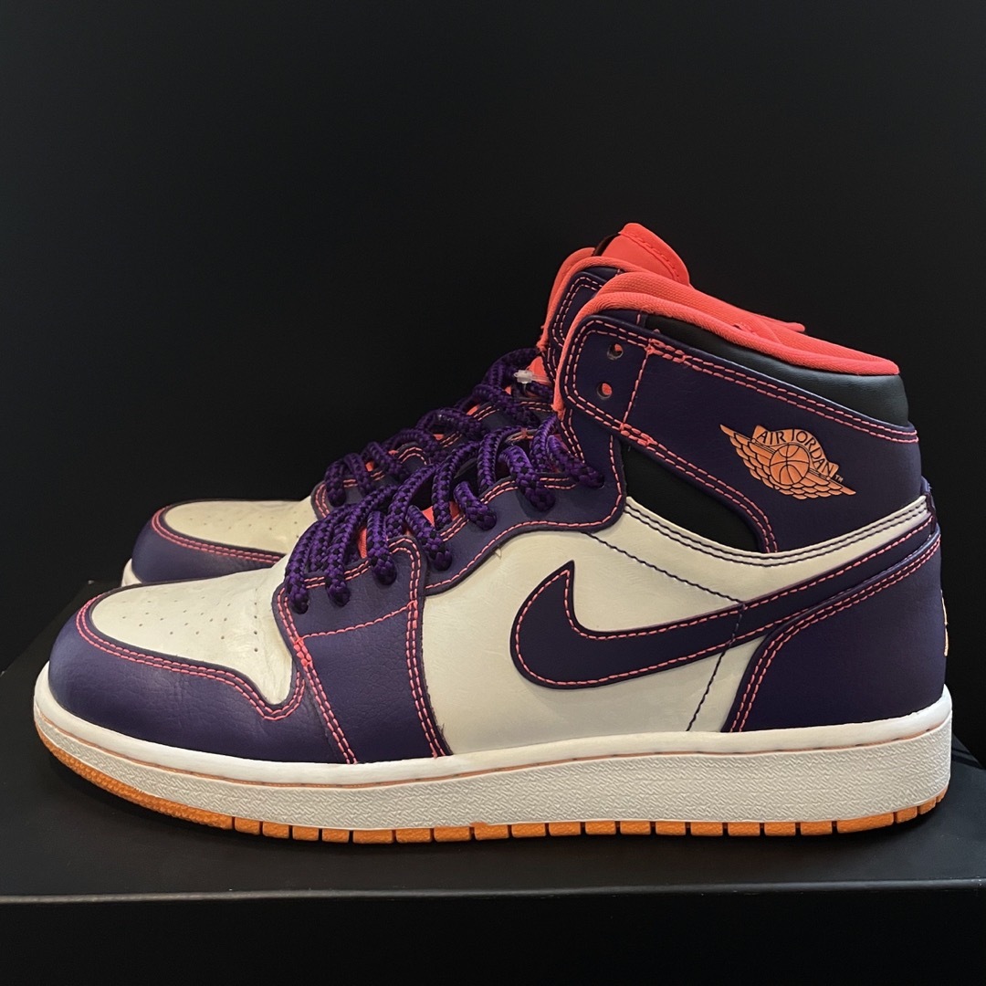 NIKE JORDAN1 Retro High GS ルーニーテューンズ