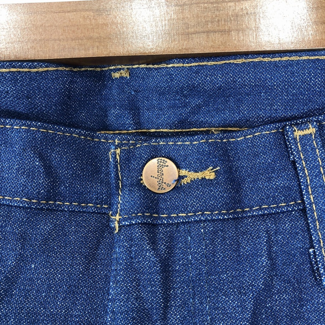 Wrangler(ラングラー)の新品タグ付き Wrangler ラングラー デニムパンツ 大きいサイズ インディゴブルー (メンズ 35/38) 中古 古着 P0145 メンズのパンツ(デニム/ジーンズ)の商品写真