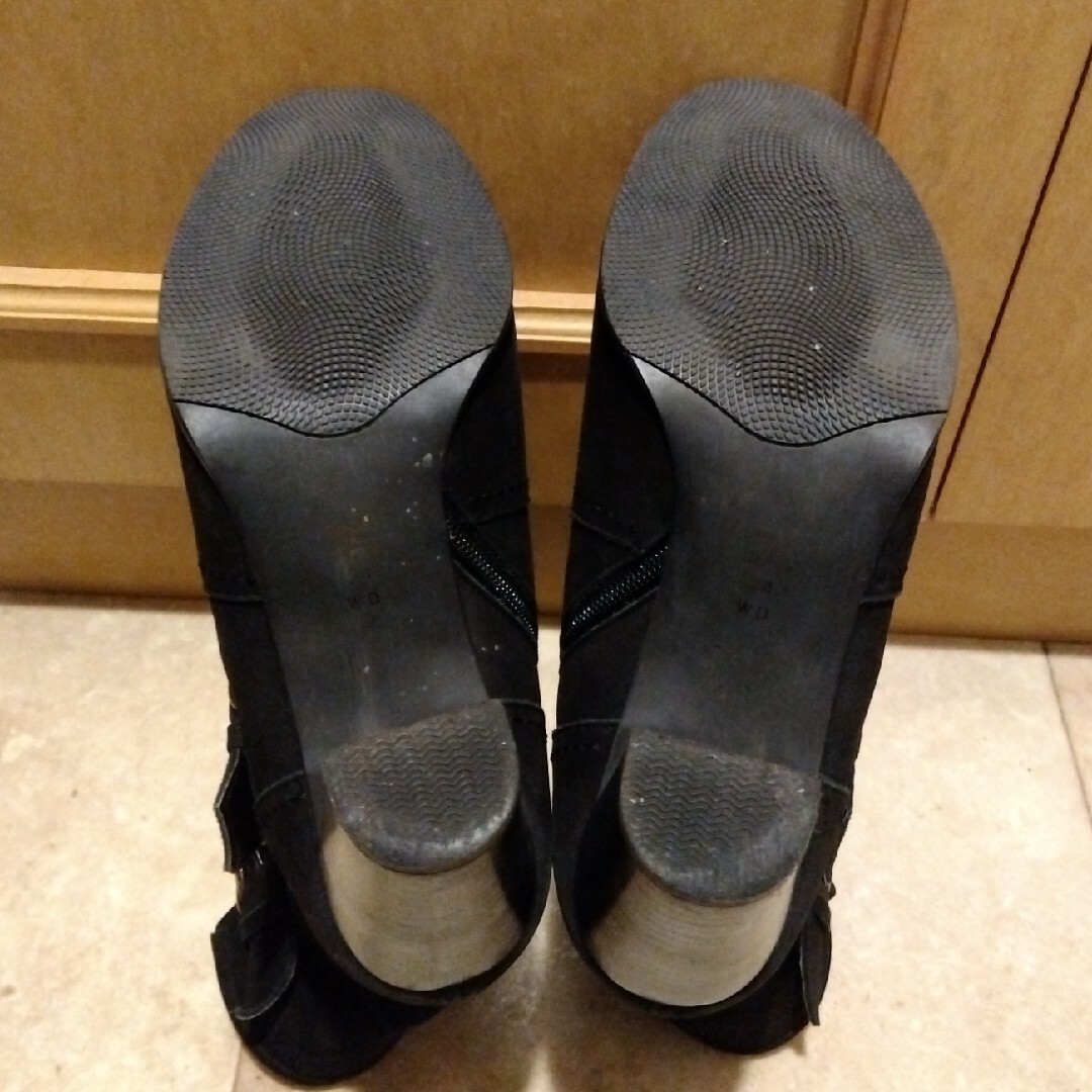 DIANA(ダイアナ)のダイアナ ショートブーツ 黒 24cm レディースの靴/シューズ(ブーツ)の商品写真