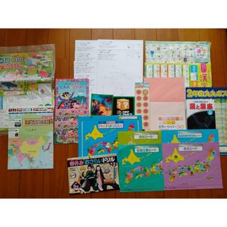 コロコロゆらりん　お勉強シール　世界地図　かいけつゾロリ(知育玩具)