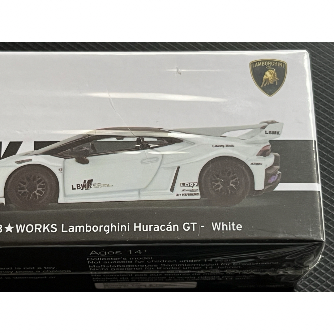 Lamborghini(ランボルギーニ)のminiGT ミニGT 126 LBWK ランボルギーニ ウラカンGT ホワイト エンタメ/ホビーのおもちゃ/ぬいぐるみ(ミニカー)の商品写真