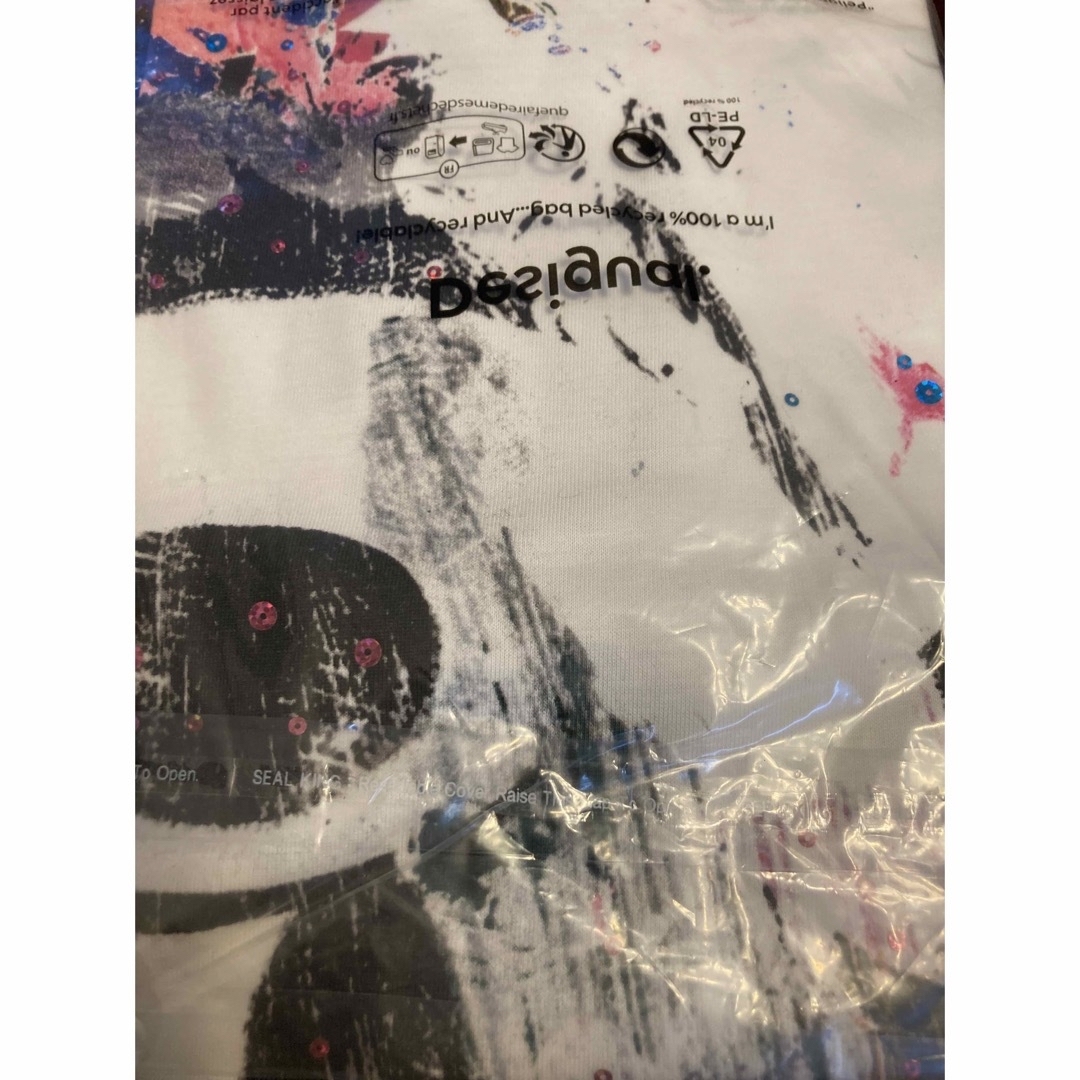 DESIGUAL(デシグアル)の新品✨タグ付き♪未開封‼️ かわいい　ミッキーマウス　Tシャツ　L ほか　大特価 キッズ/ベビー/マタニティのキッズ服女の子用(90cm~)(Tシャツ/カットソー)の商品写真