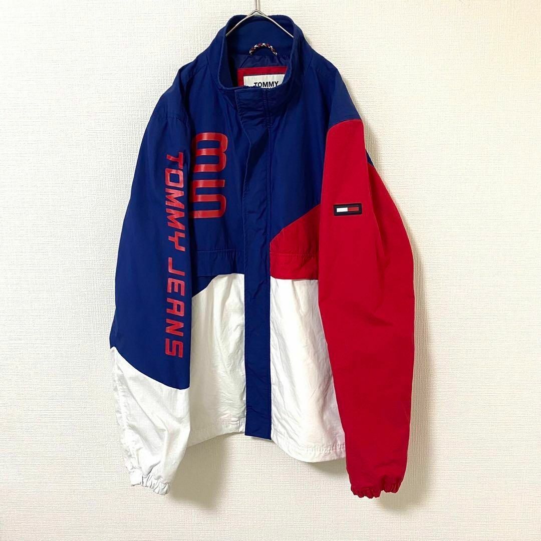 TOMMY JEANS(トミージーンズ)のジャケット トミージーンズ ロゴプリント ワッペン L コットン メンズのジャケット/アウター(ナイロンジャケット)の商品写真