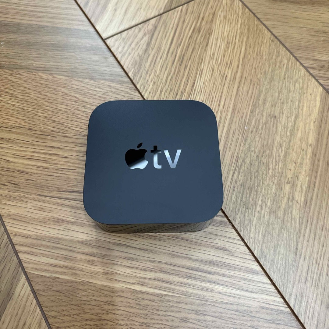 Apple(アップル)のApple TV 4K 第2世代 64GB スマホ/家電/カメラのテレビ/映像機器(その他)の商品写真