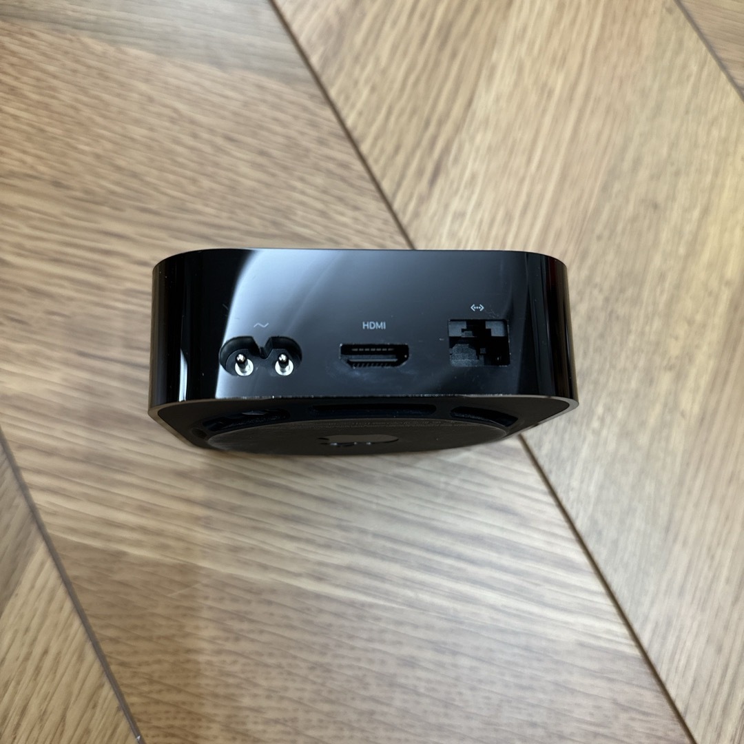 Apple(アップル)のApple TV 4K 第2世代 64GB スマホ/家電/カメラのテレビ/映像機器(その他)の商品写真