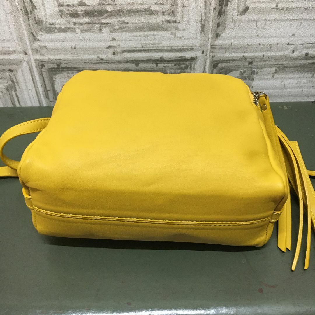 MARCO BIANCHINI(マルコビアンチーニ)のイタリア製　MARCO BIANCHINI　バッグ　USED　10859 レディースのバッグ(ショルダーバッグ)の商品写真