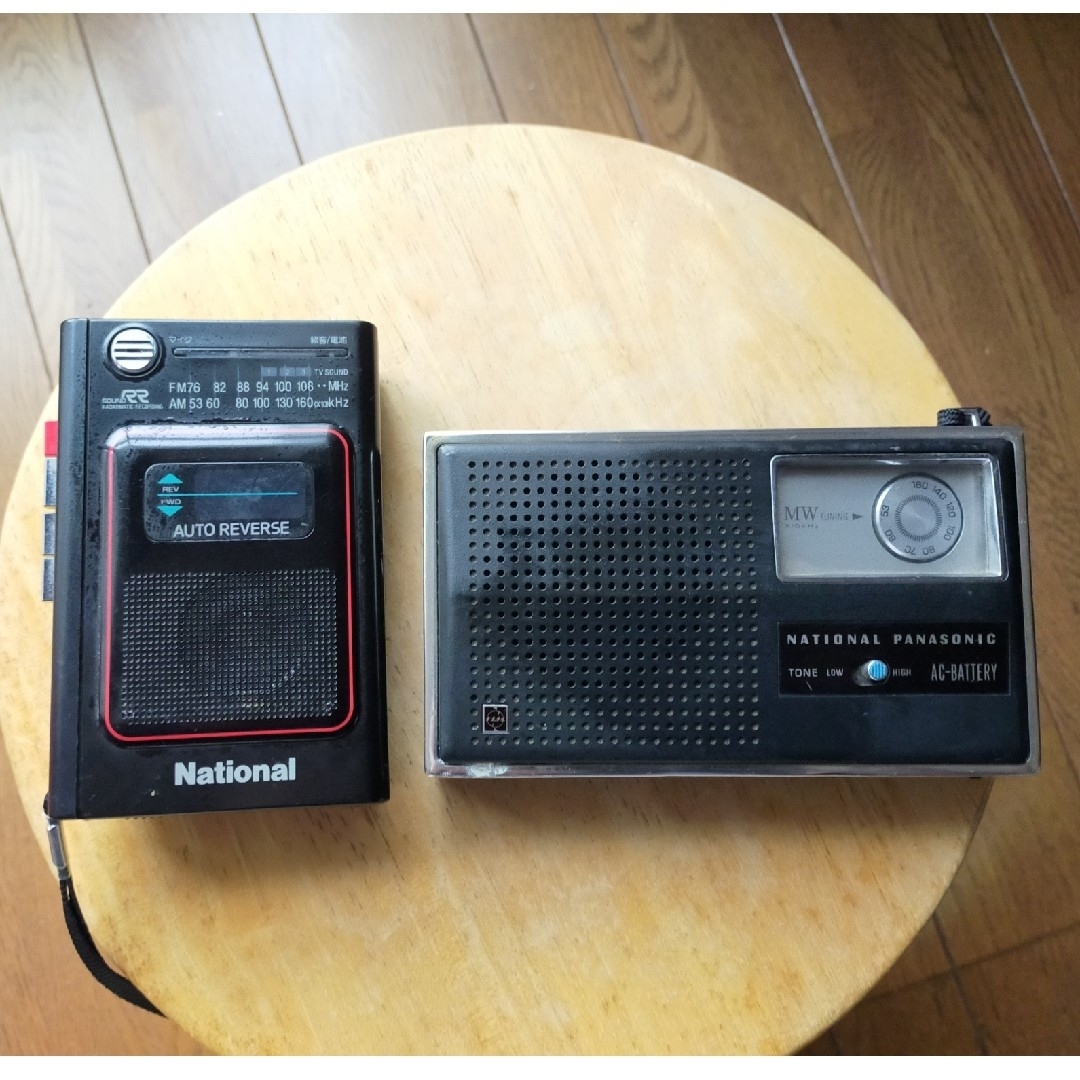 昭和レトロ小型カセット録音機&ラジオ(ジャンク品)の通販 by tomi's shop|ラクマ 昭和レトロ小型カセット録音機&ラジオ(ジャンク品)の通販 by tomi's shop|ラクマ