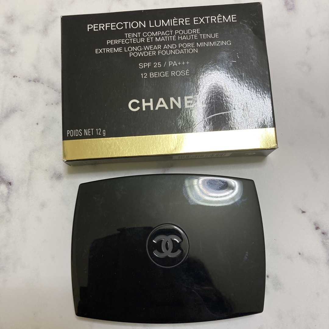 CHANEL(シャネル)のシャネル　パウダーファンデーション コスメ/美容のベースメイク/化粧品(ファンデーション)の商品写真