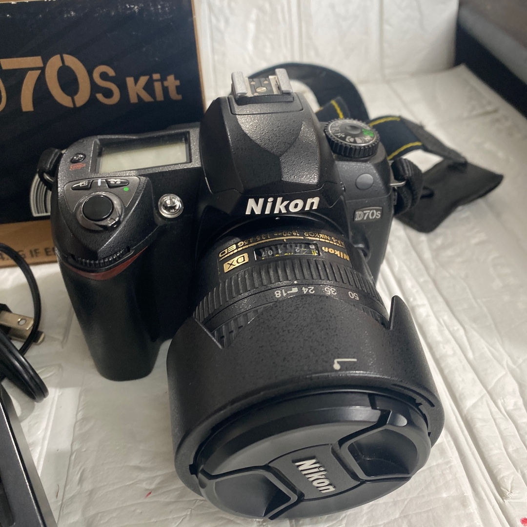 Nikon D70S Kit カメラ レンズ 18-70mm