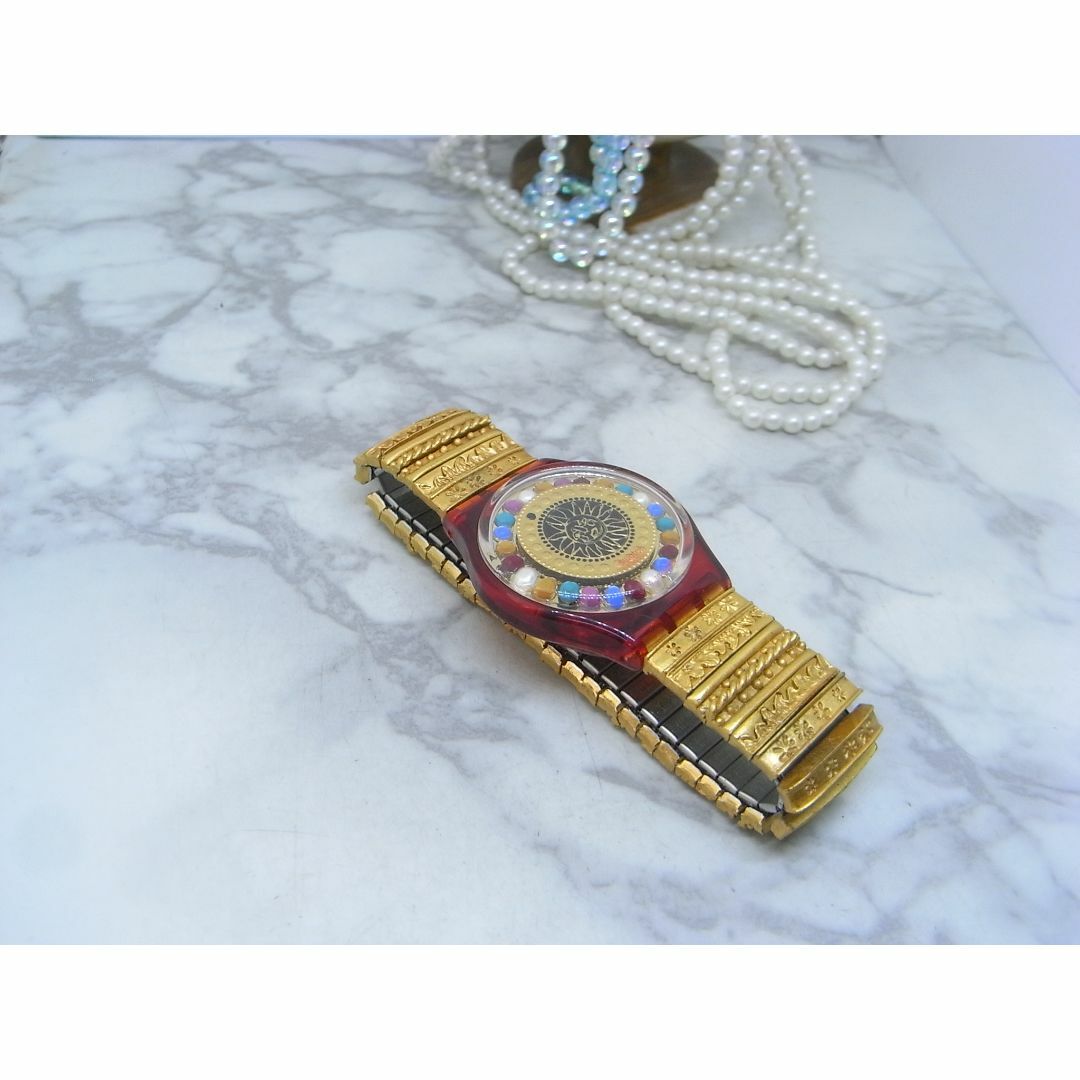 swatch(スウォッチ)の超希少❗スウォッチ　クリスチャン・ラクロア　コラボ　クリスマスモデル　限定品 レディースのファッション小物(腕時計)の商品写真