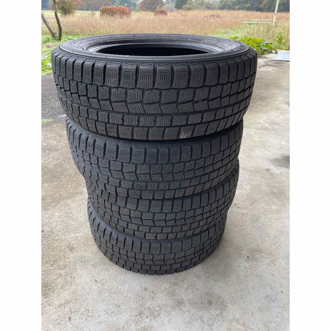 195/65R15   ダンロップ　スタッドレス４本