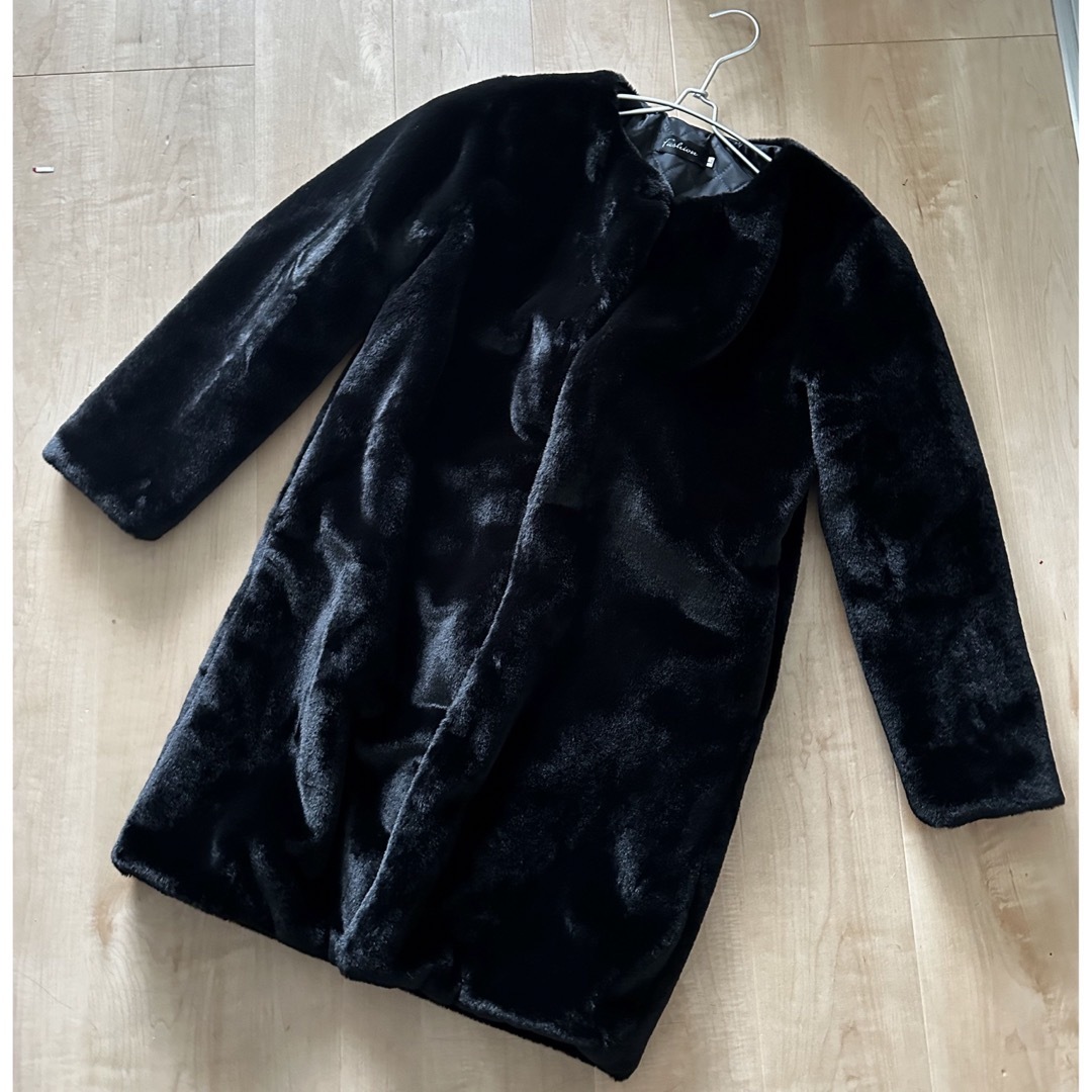 フェイクファーコート　ブラック レディースのジャケット/アウター(毛皮/ファーコート)の商品写真