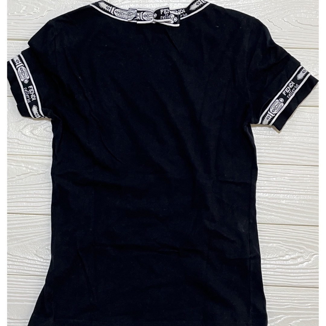 FENDI フェンディ　レディース半袖カットソー　Ｔシャツ 黒　リボン　白刺繍