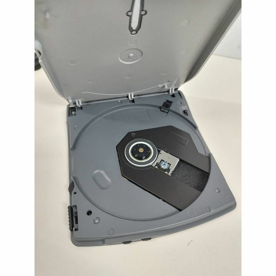 NEC(エヌイーシー)の【ジャンク】NEC CD-ROM DRIVE 型番:OP-260-72501 スマホ/家電/カメラのPC/タブレット(PC周辺機器)の商品写真