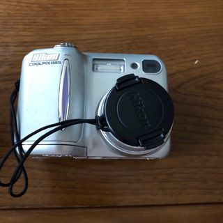 ニコン(Nikon)のデジタルカメラNikon COOLPIX885(コンパクトデジタルカメラ)