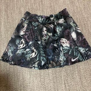 ナイキ(NIKE)のNIKE フローラル　プリント　スコート (ウェア)