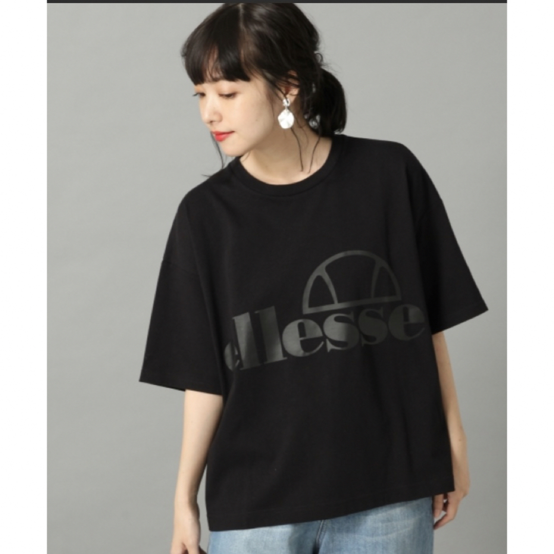 LOWRYS FARM(ローリーズファーム)のLOWRYS FARM ｅｌｌｅｓｓｅロゴＴシャツ レディースのトップス(Tシャツ(半袖/袖なし))の商品写真