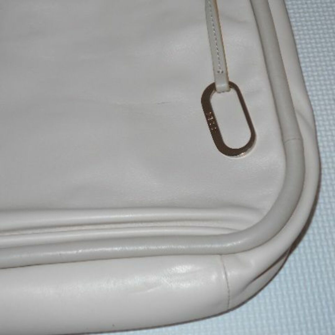 BREE(ブリー)のBREE ハンドバッグ バッグ本体 縦25×横32cm マチ5cm レディースのバッグ(ハンドバッグ)の商品写真